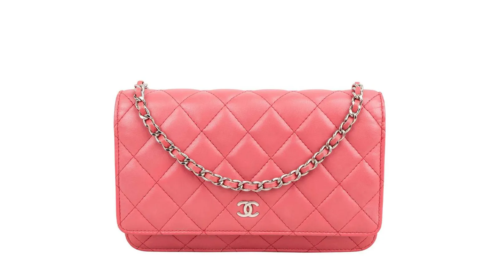 Roze gequilte Chanel tas met zilveren schouderketting