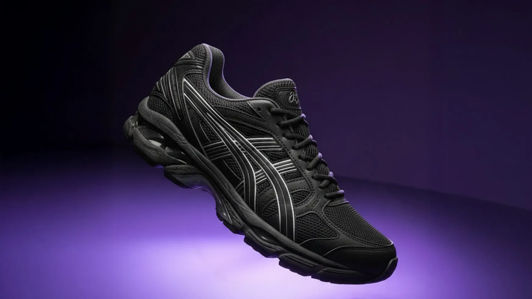 De retro-tech sneaker revolutie: New Balance vs. Asics vs. Axel Arigato
