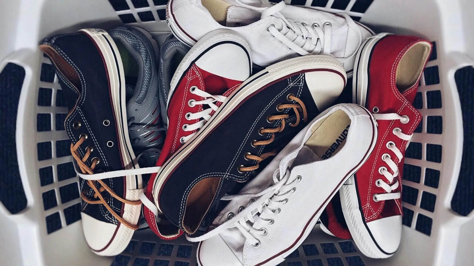 Golden Goose Sneakers: De Ultieme Gids voor Elk Model, Pasvorm en Styling