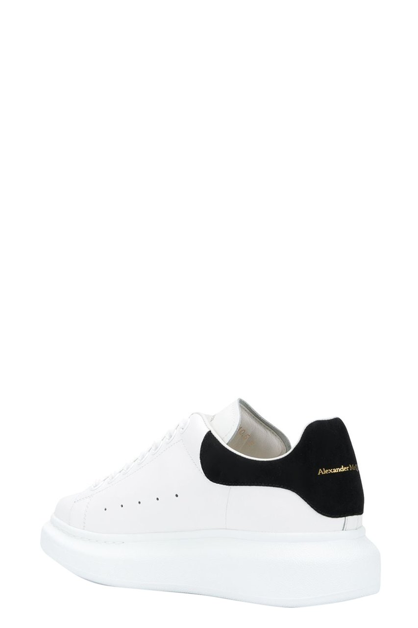 Alexander McQueen Oversized low-top sneakers Zwart