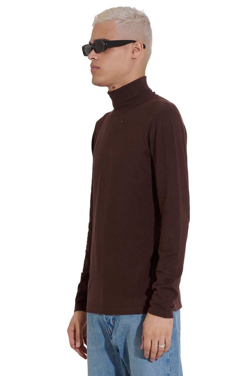 Purewhite Turtleneck Bruin