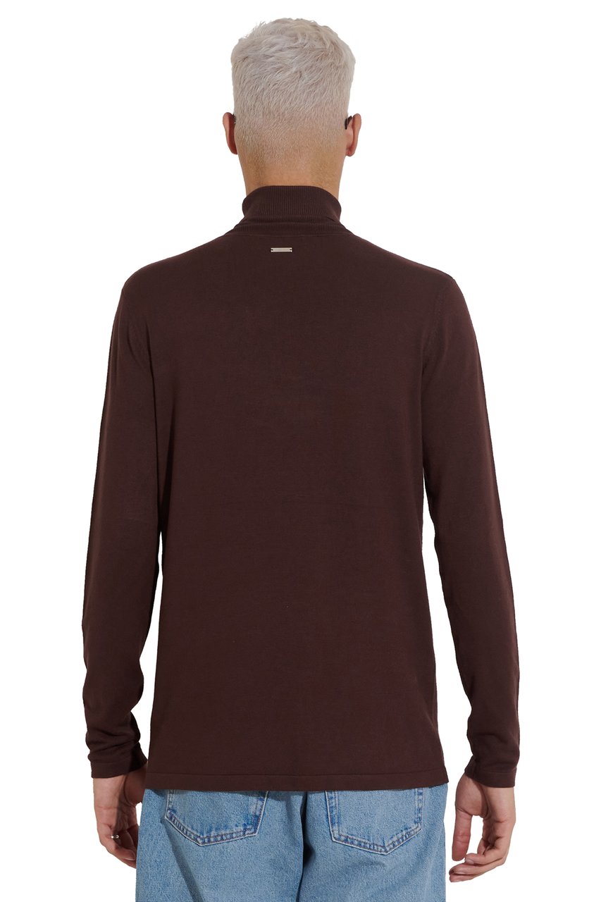 Purewhite Turtleneck Bruin