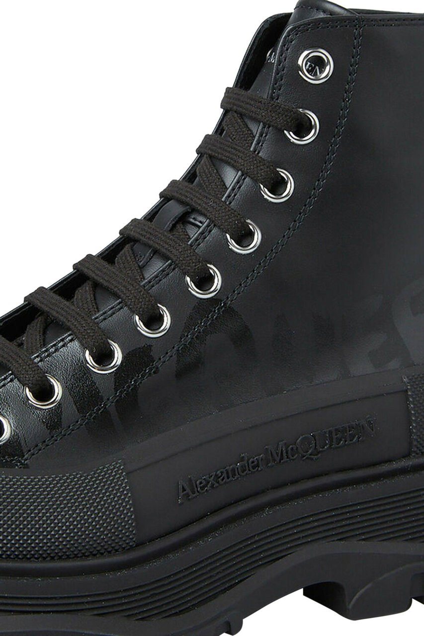 Alexander McQueen Tread Slick lace-up boots Zwart