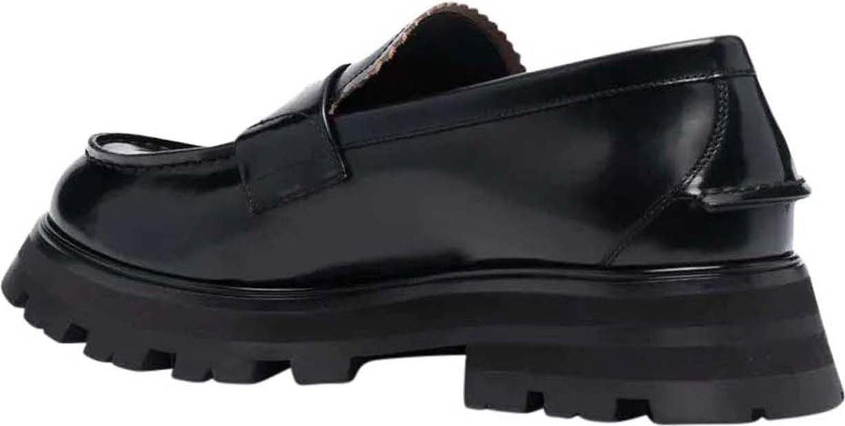 Alexander McQueen ridged leather loafers Zwart