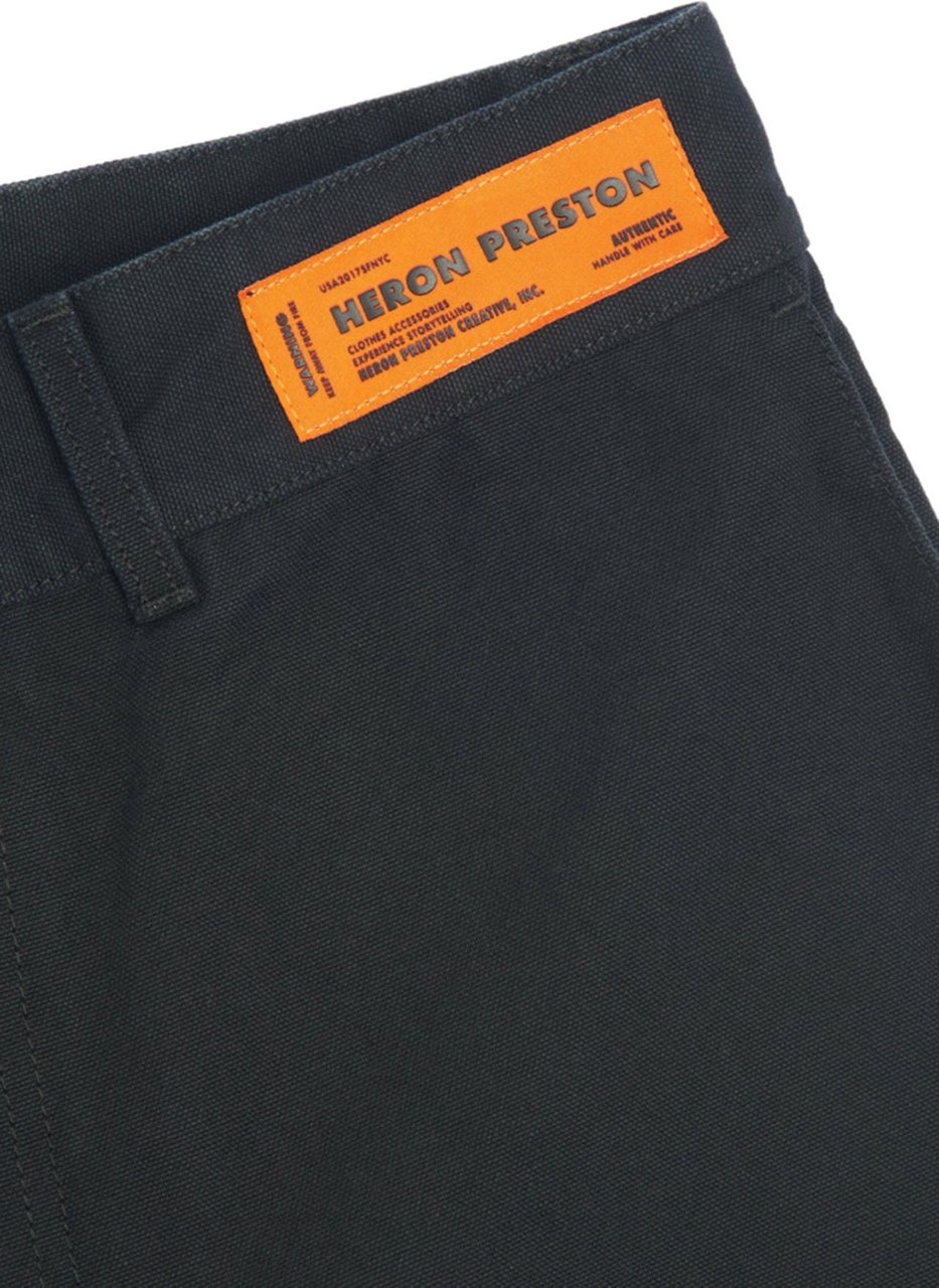 Heron Preston logo patch Bermuda shorts Zwart