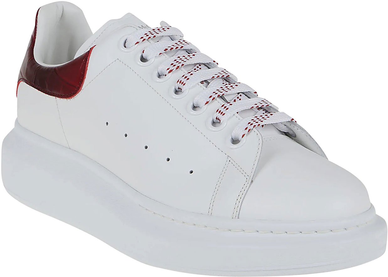 Alexander McQueen Oversized embossed sneakers Divers