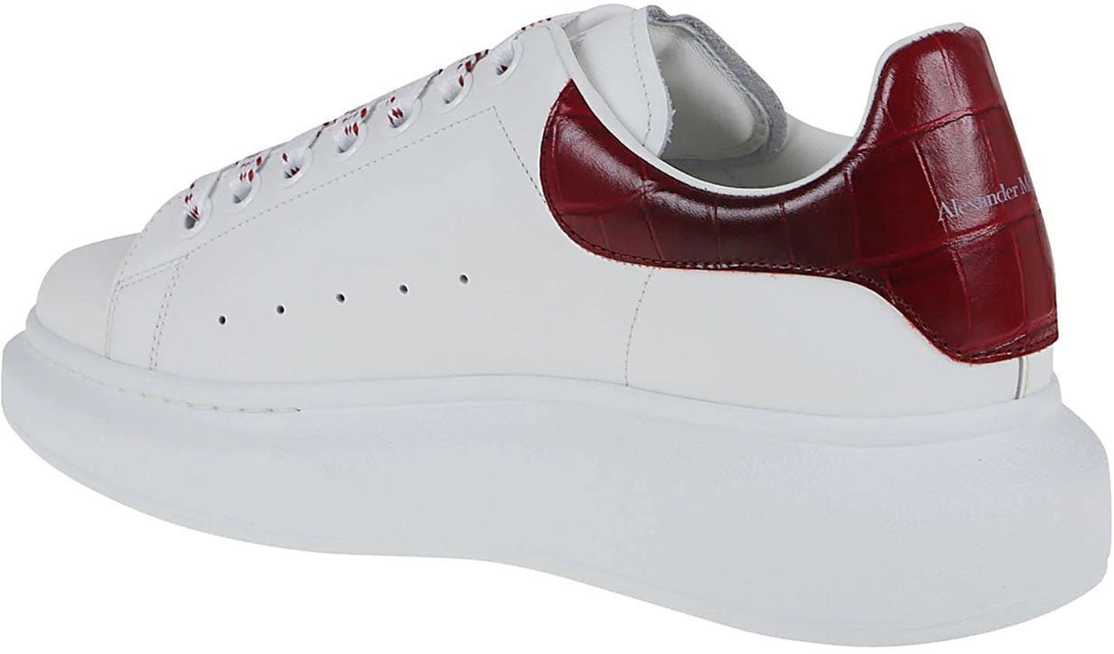 Alexander McQueen Oversized embossed sneakers Divers