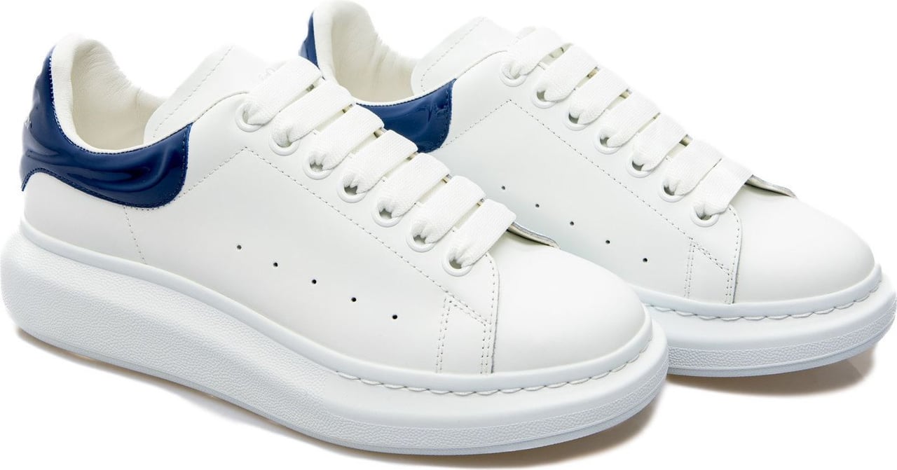 Alexander McQueen Oversized lace-up leather sneakers Wit