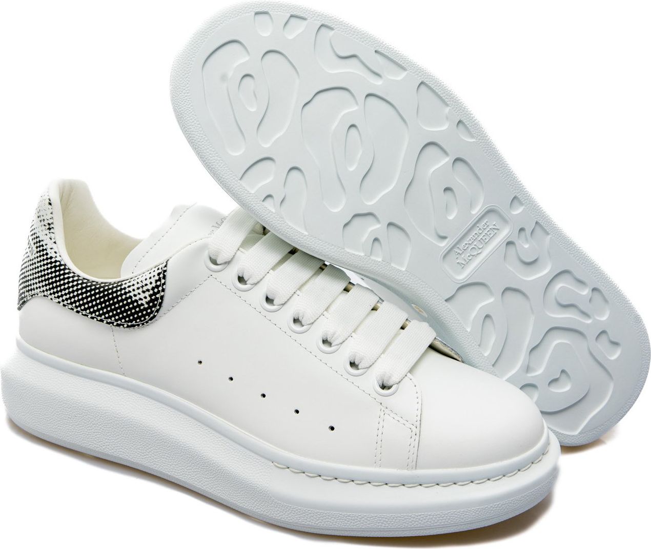 Alexander McQueen logo-print lace-up sneakers Wit