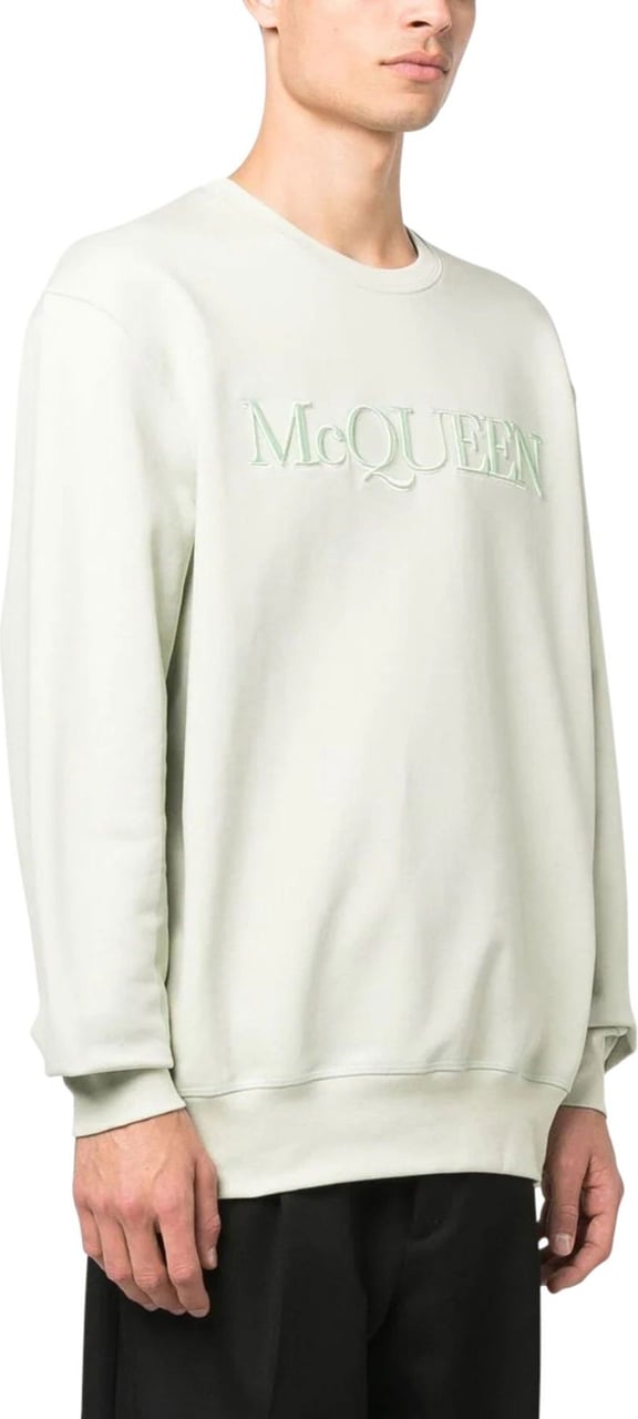 Alexander McQueen logo-embroidered sweatshirt Groen