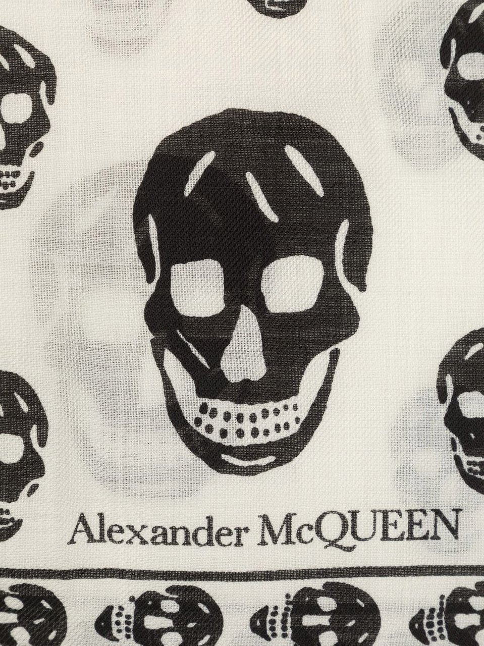 Alexander McQueen Scarfs White Wit