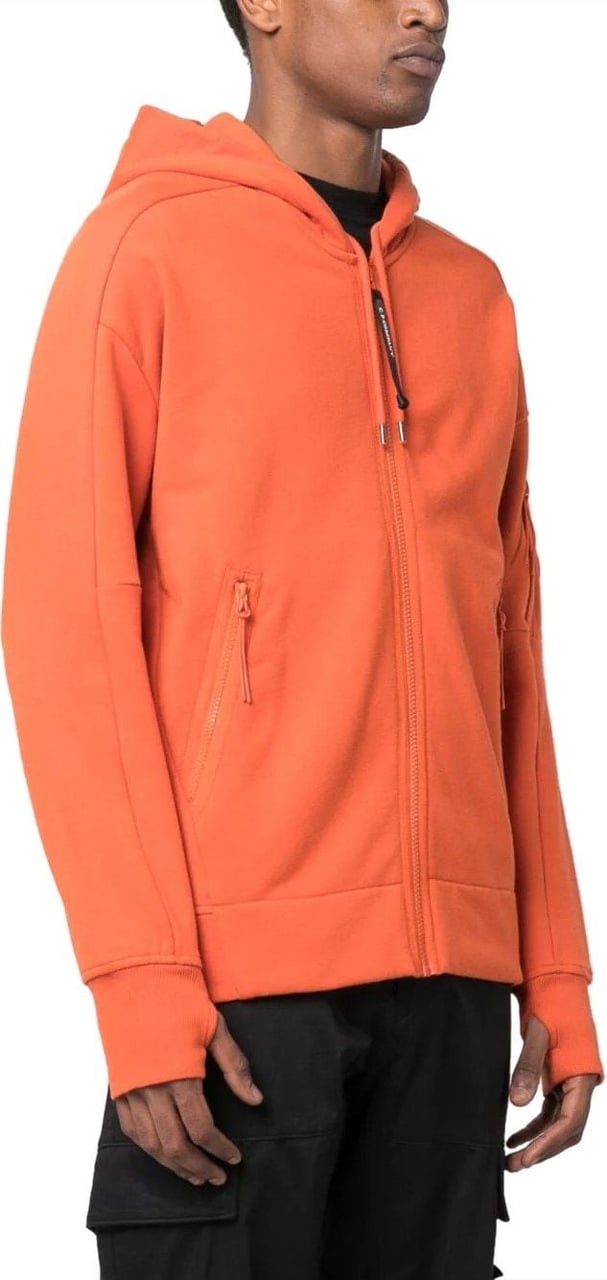 CP Company CP COMPANY Sweaters Oranje