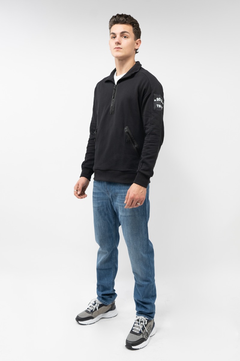 In Gold We Trust The Progress Jet Black Zwart