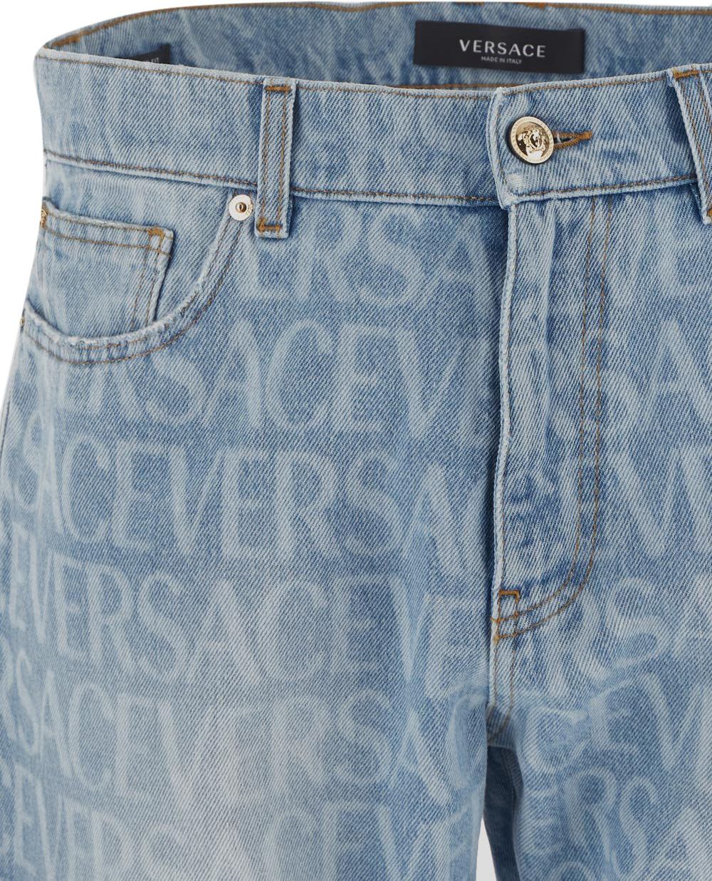 Versace All-Over Logo Jeans Blauw