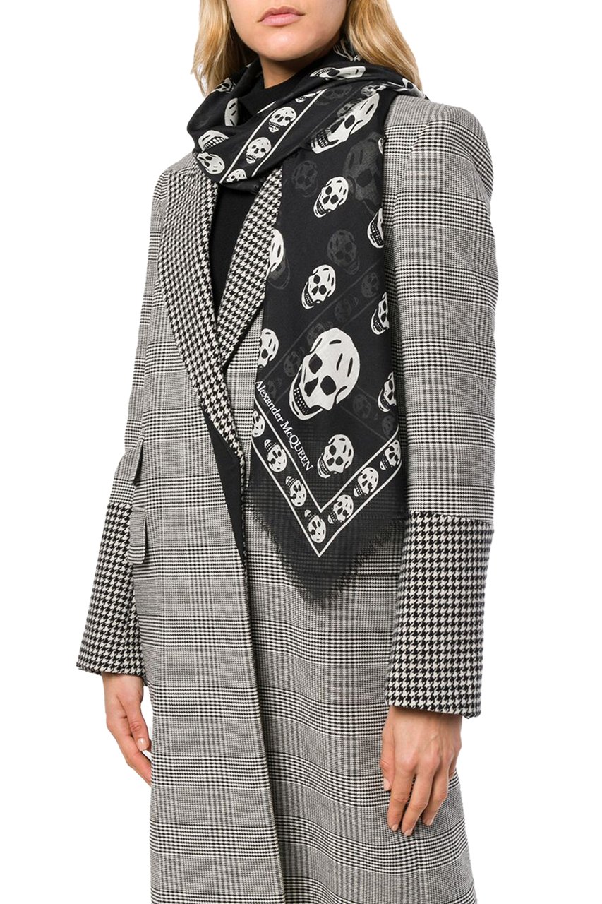 Alexander McQueen Scarfs Black Zwart