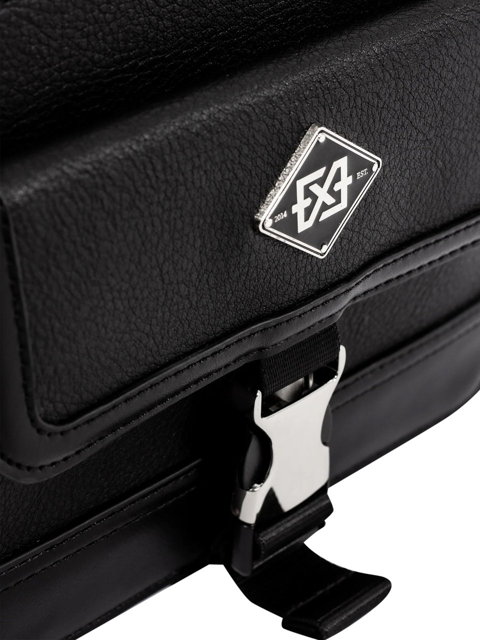 XPLCT PIONEER BAG Zwart