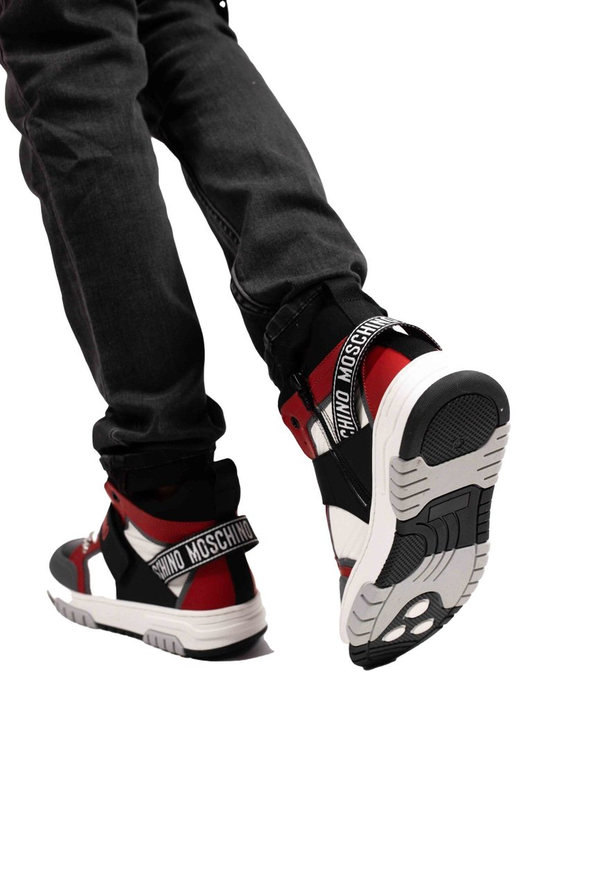 Moschino Sneakers 76018 Dames/Kids Zwart/Rood Rood