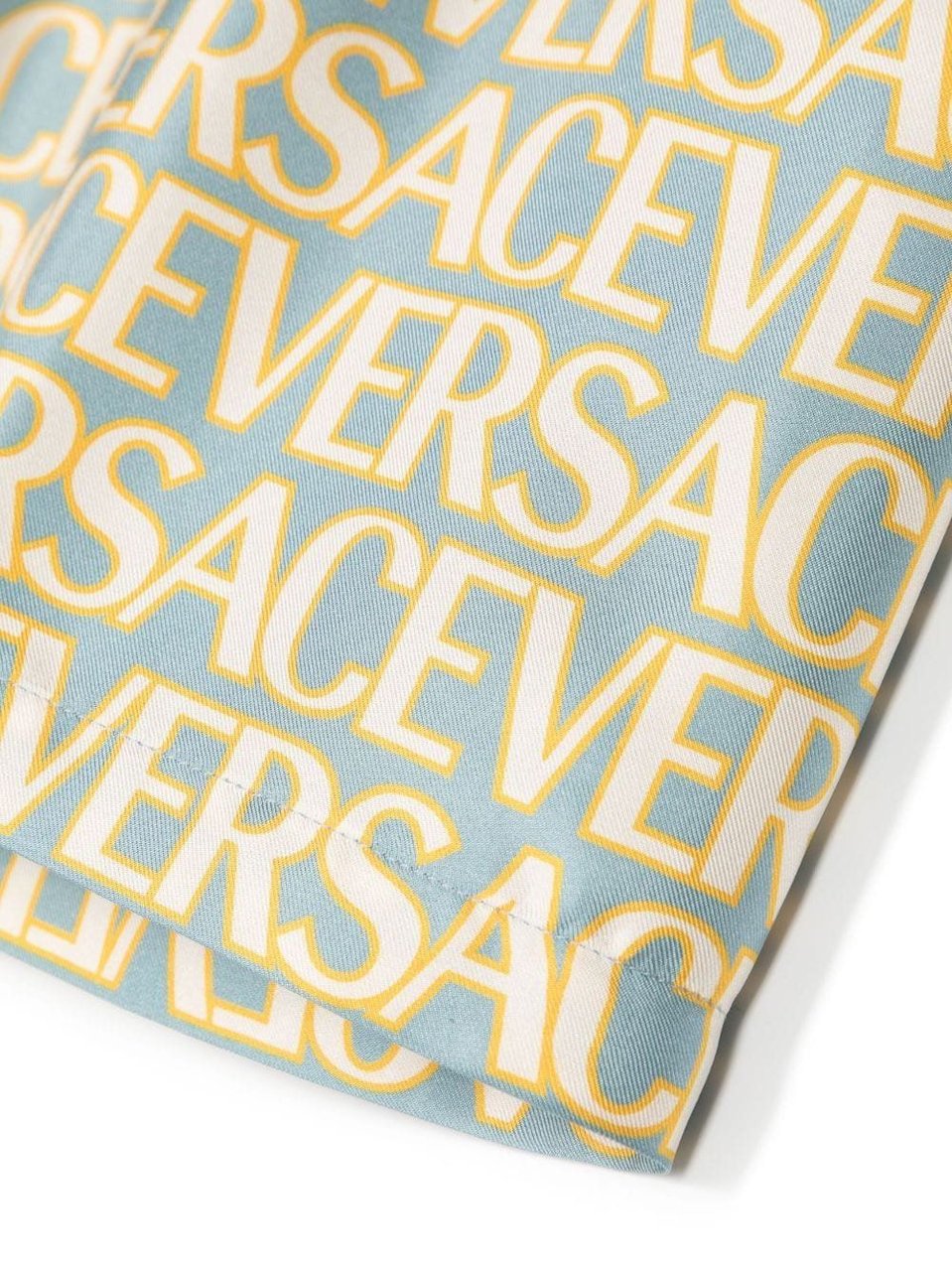 Versace All-Over Logo Silk Shorts Blauw