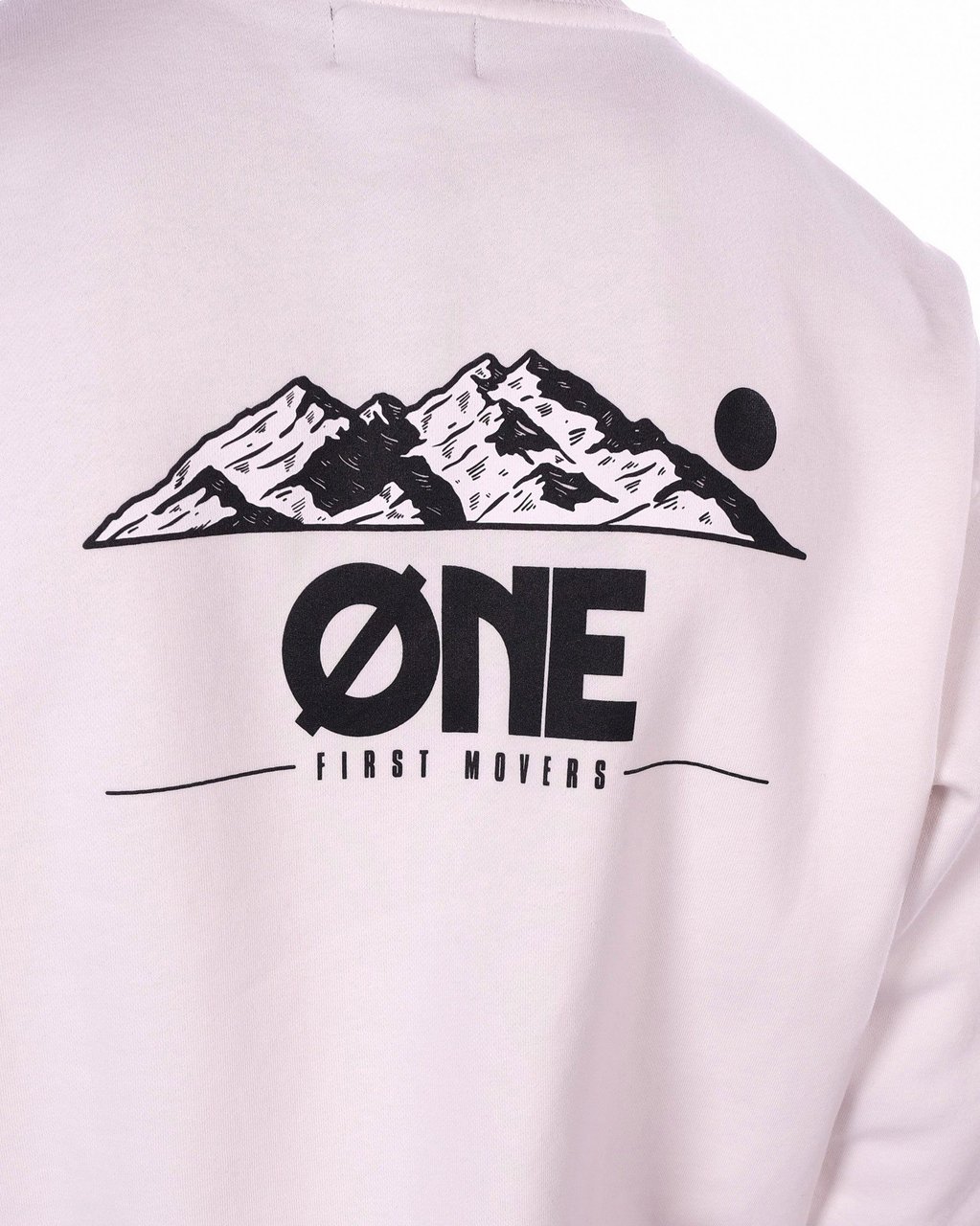 Øne First Movers Sweater Mountain Backpiece OffWhite Beige
