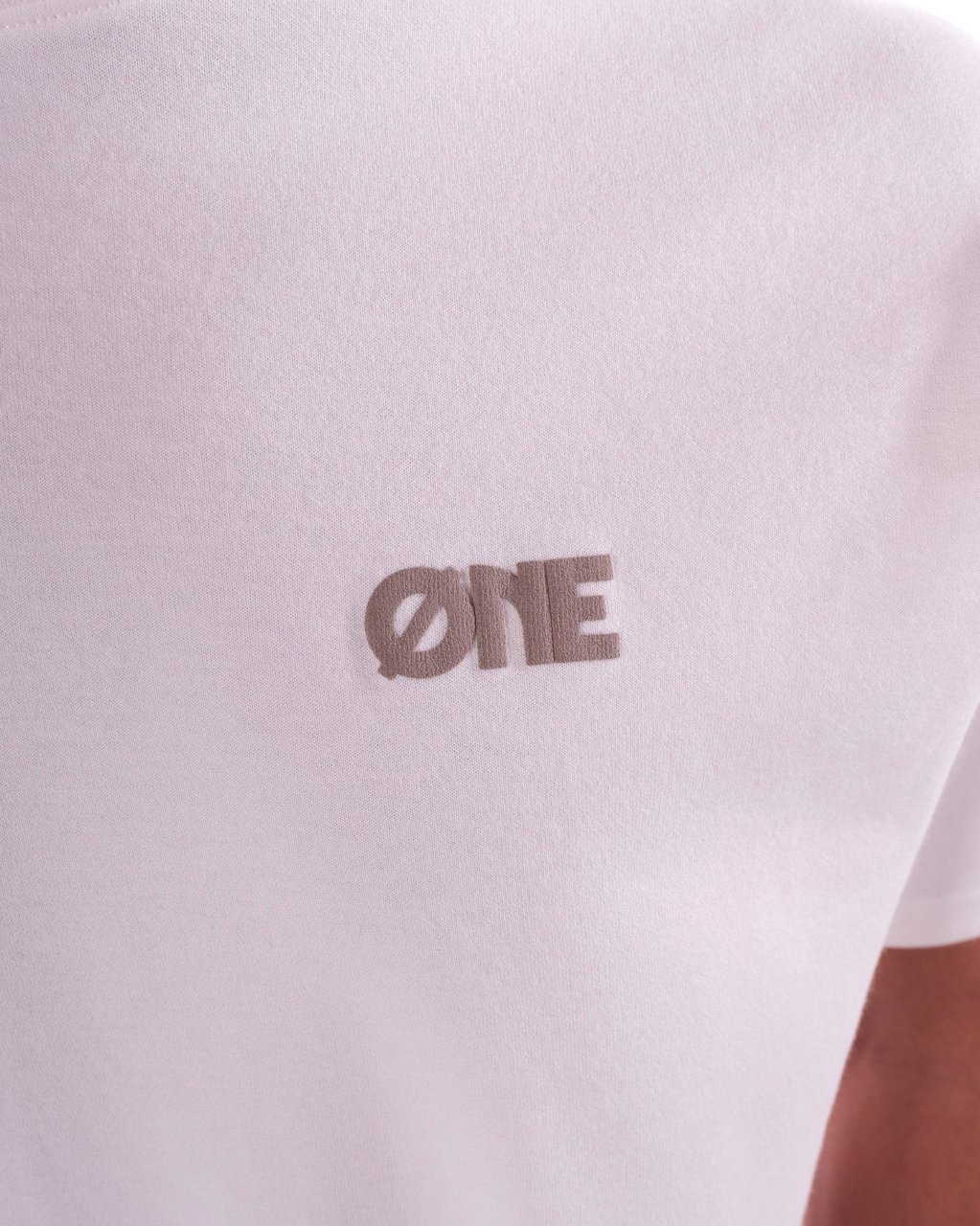 Øne First Movers T-Shirt Puff big back logo OffWhite Beige