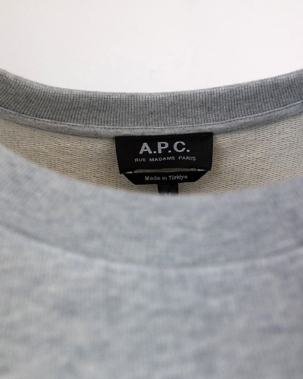 A.P.C. A.P.C. Sweaters Grey Grijs