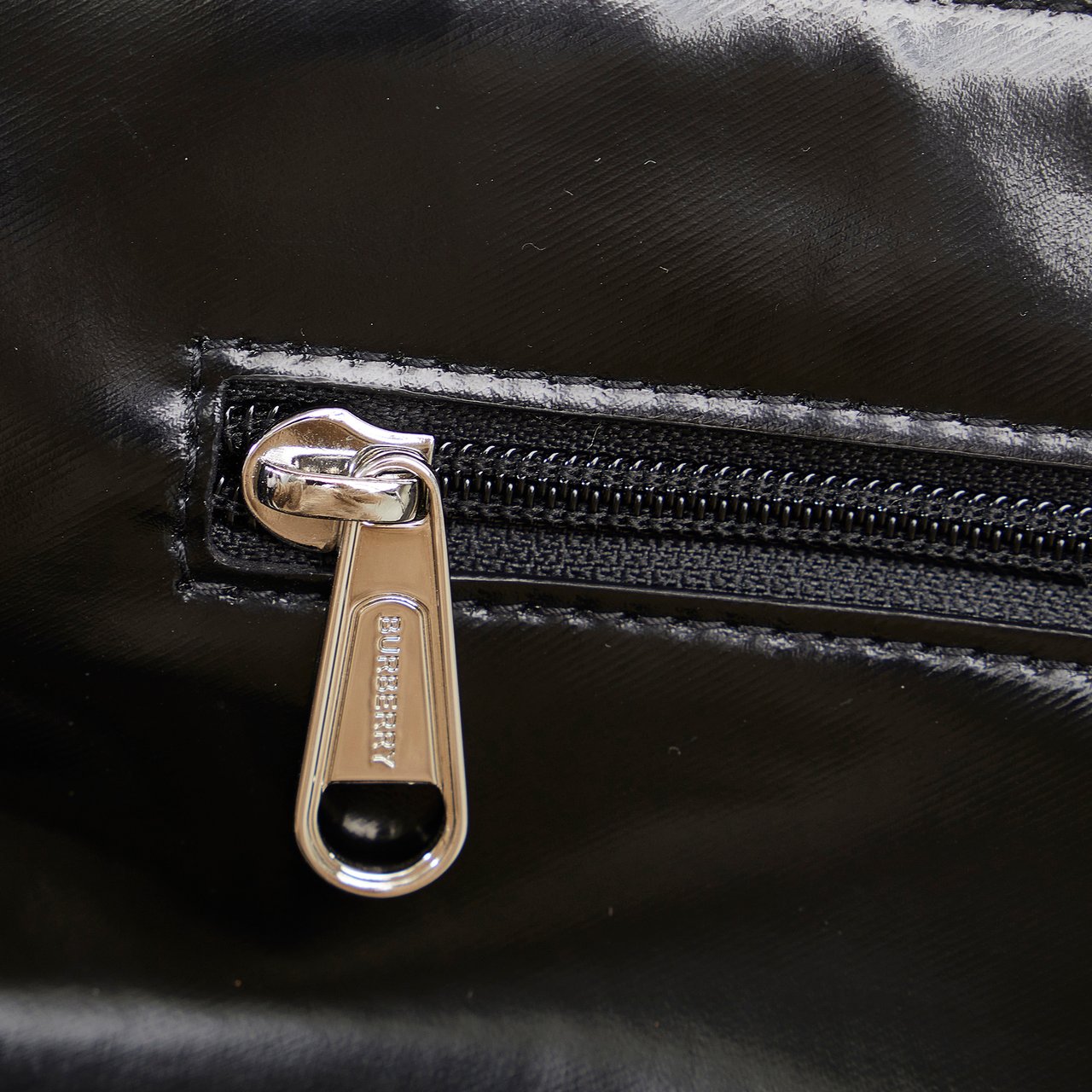 Burberry Quilted Horseferry Print Belt Bag Zwart