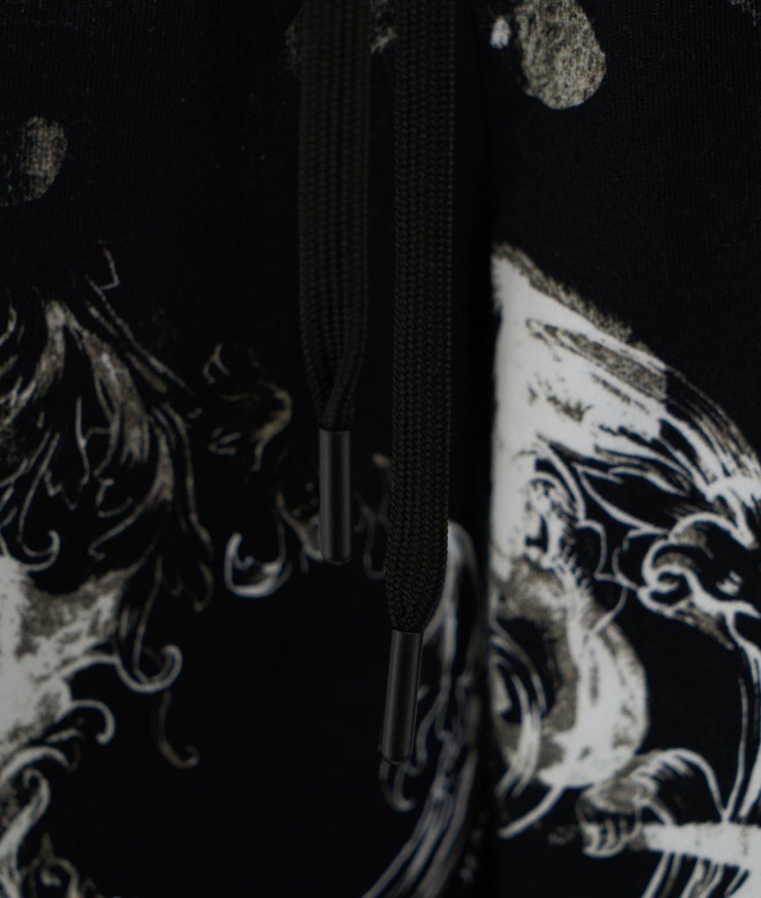 Versace Shorts with baroque print Zwart