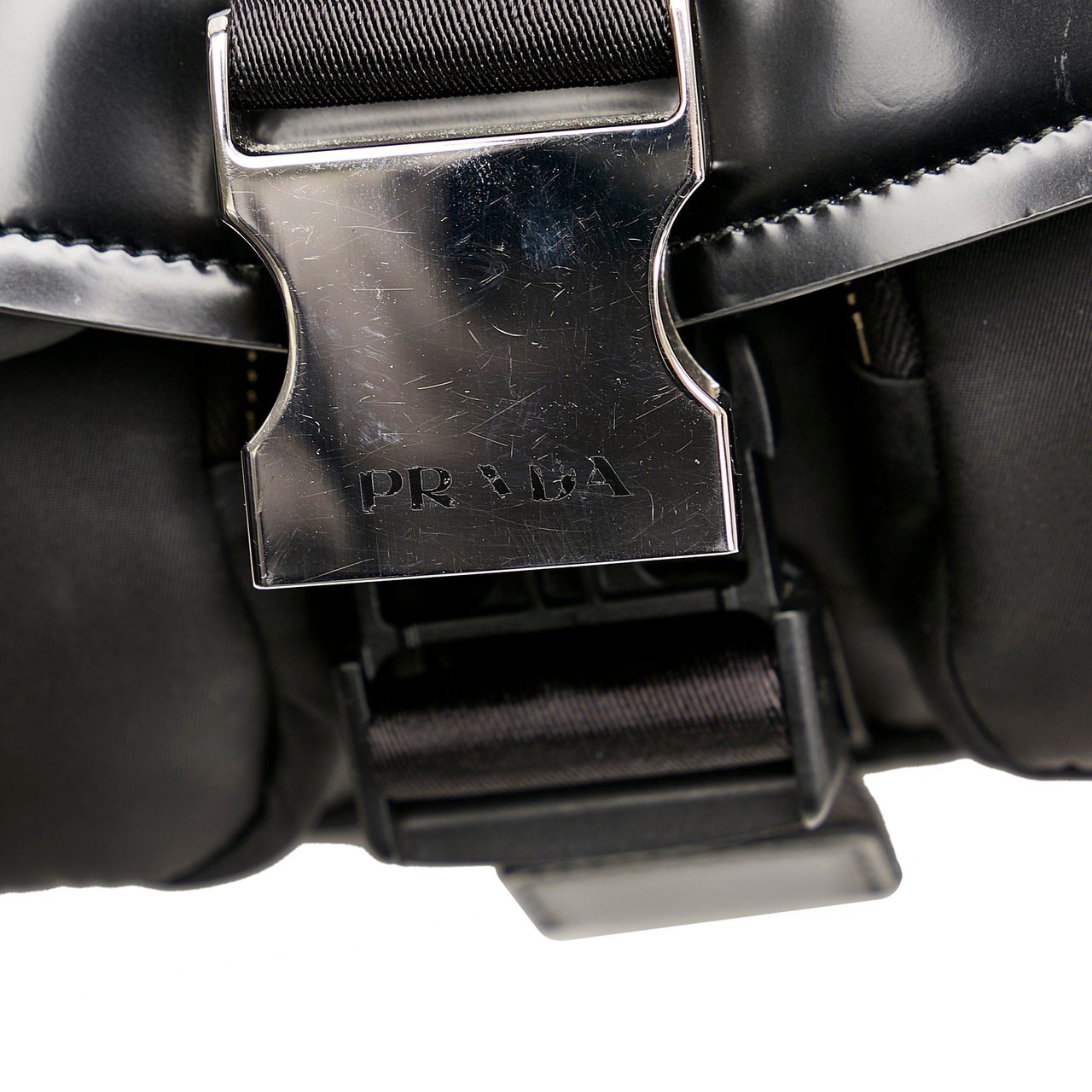 Prada Re-Nylon & Spazzolato Pocket Crossbody Zwart