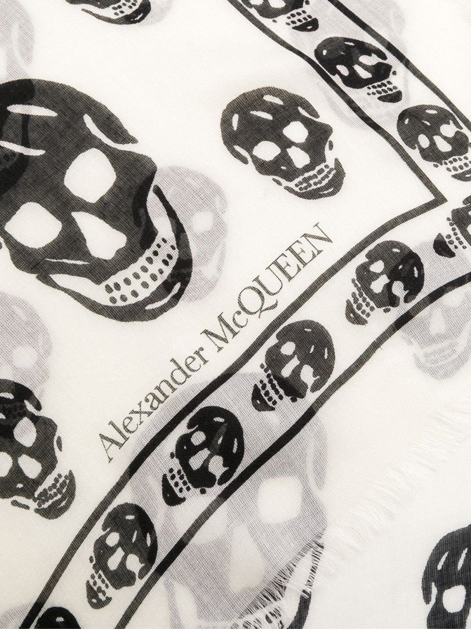 Alexander McQueen Skull Logo Silk Scarf Wit