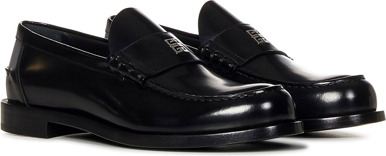 Givenchy Flat shoes Black Black Zwart