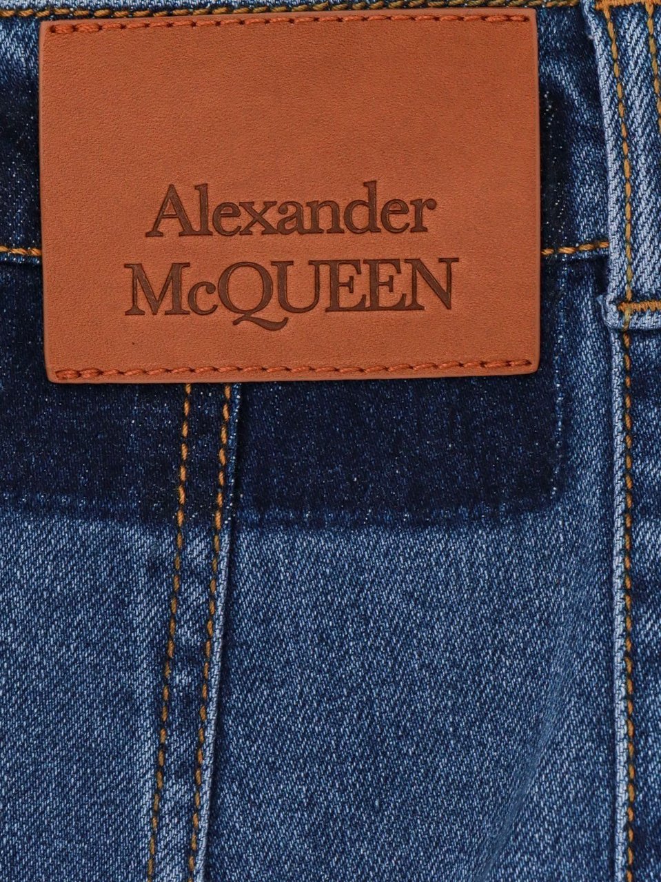 Alexander McQueen Denim skirt with back logo patch Blauw