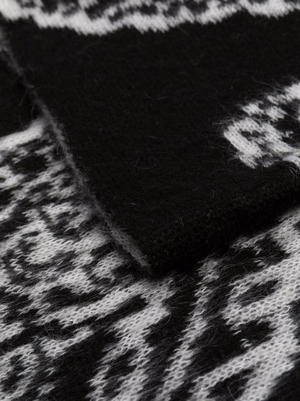424 Scarfs Black Zwart