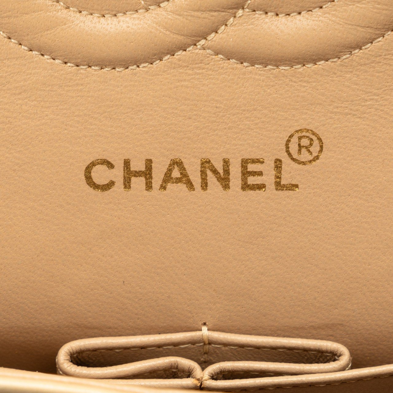 Chanel Medium Classic Lambskin Double Flap Bruin