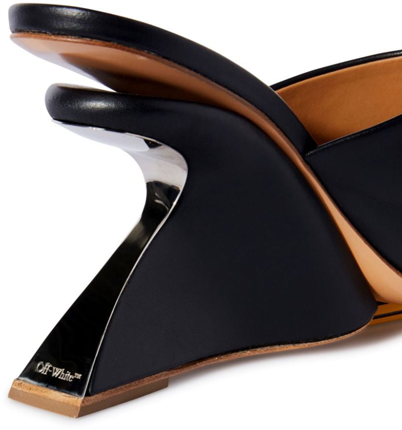 OFF-WHITE Mule Jug Zwart