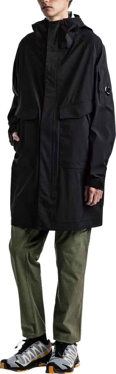 CP Company Gore-tex Infinium Parka Coat Zwart