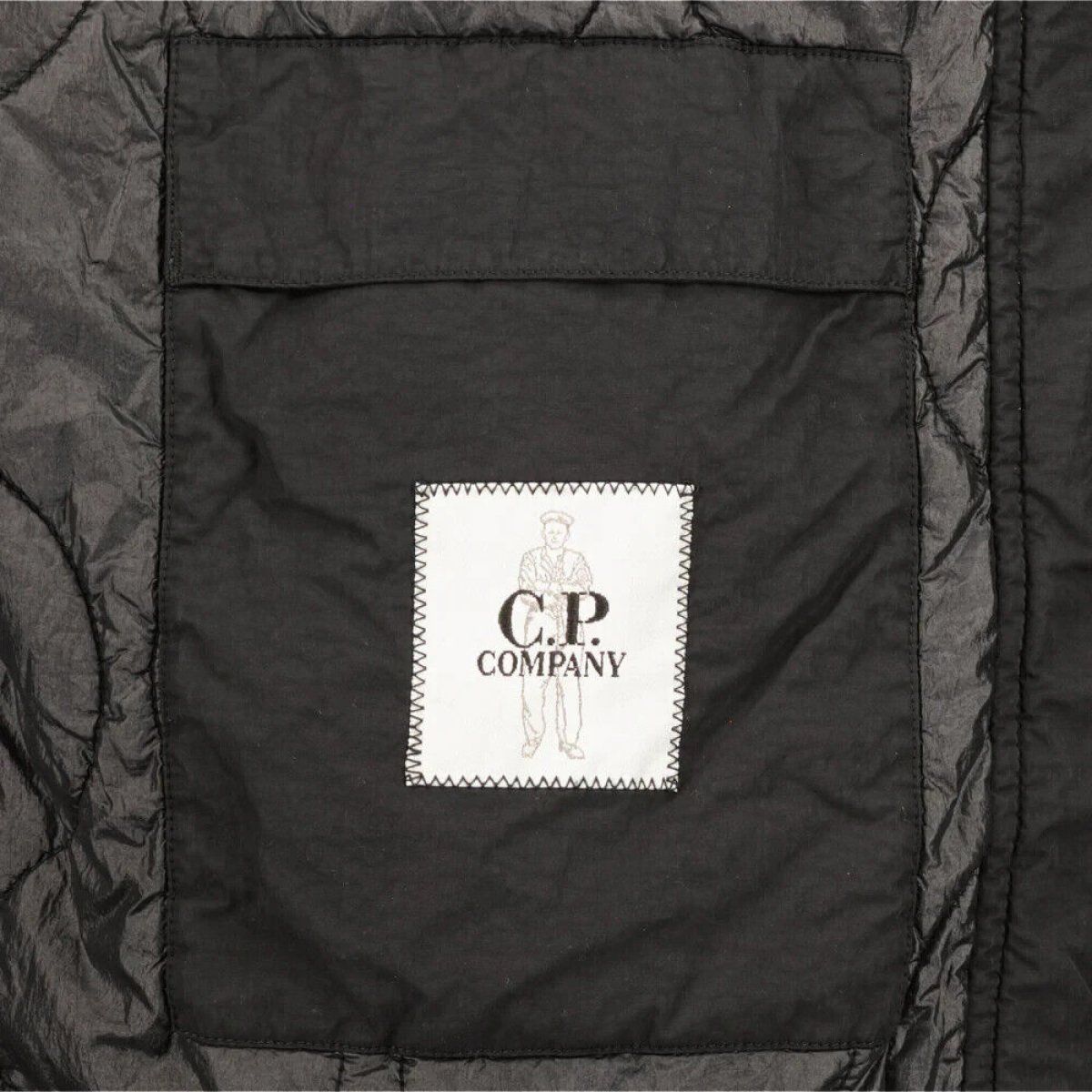 CP Company Micro-m Flatt Nylon Padded Jacket Zwart