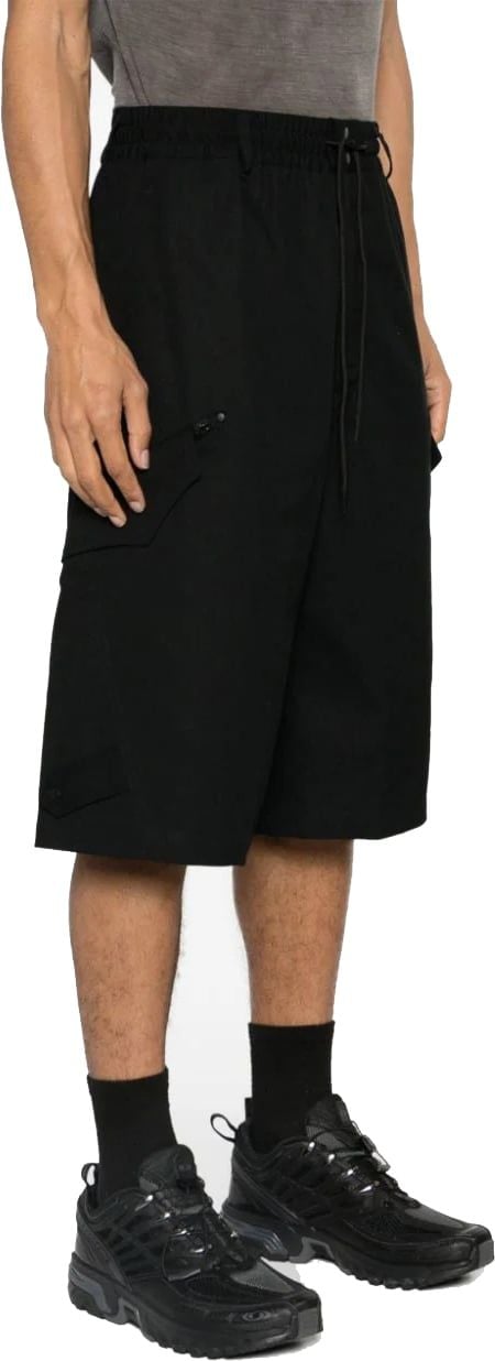Y-3 Workwear cotton bermuda shorts Zwart