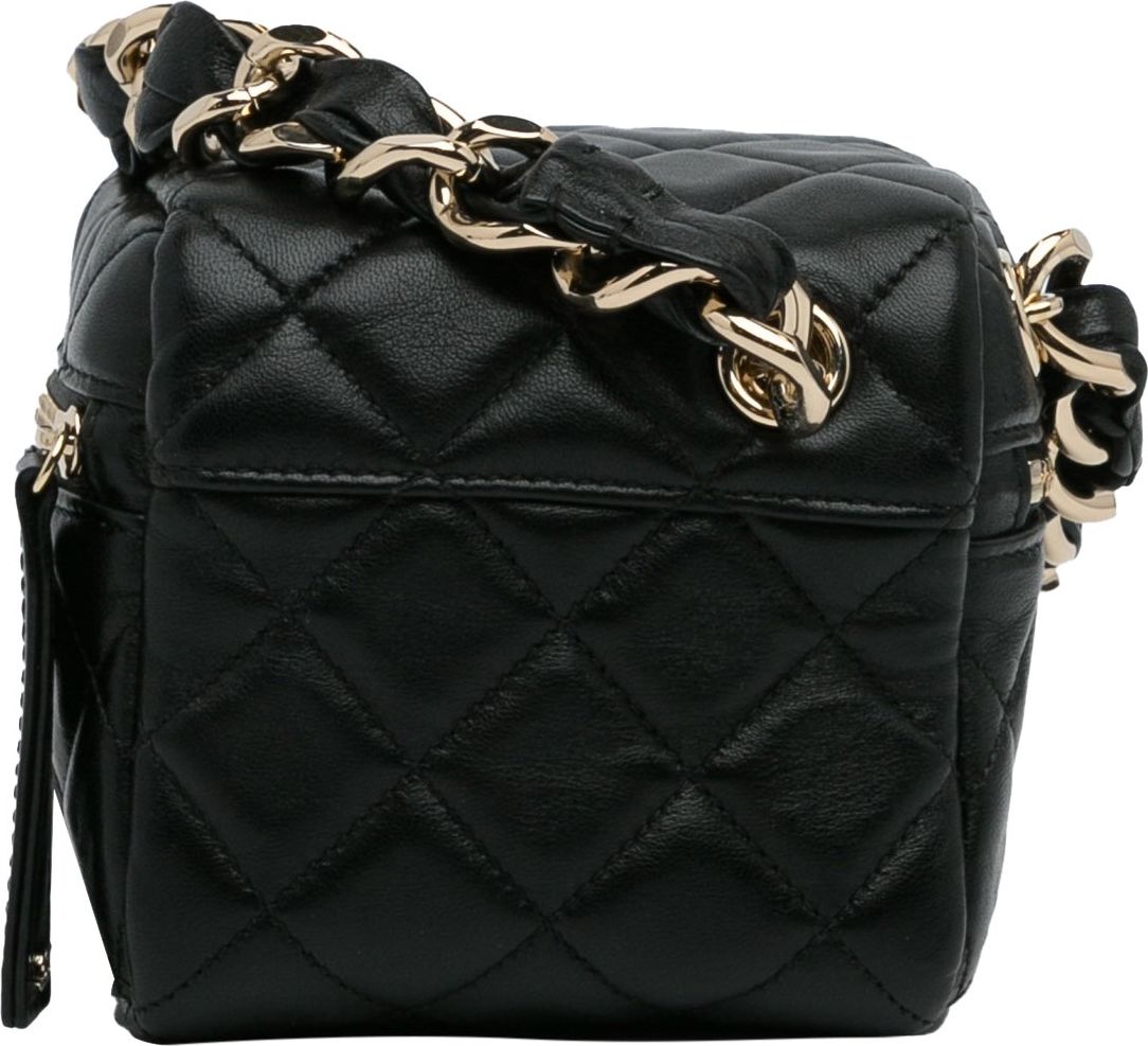 Chanel Quilted Lambskin Cube Vanity Bag Zwart