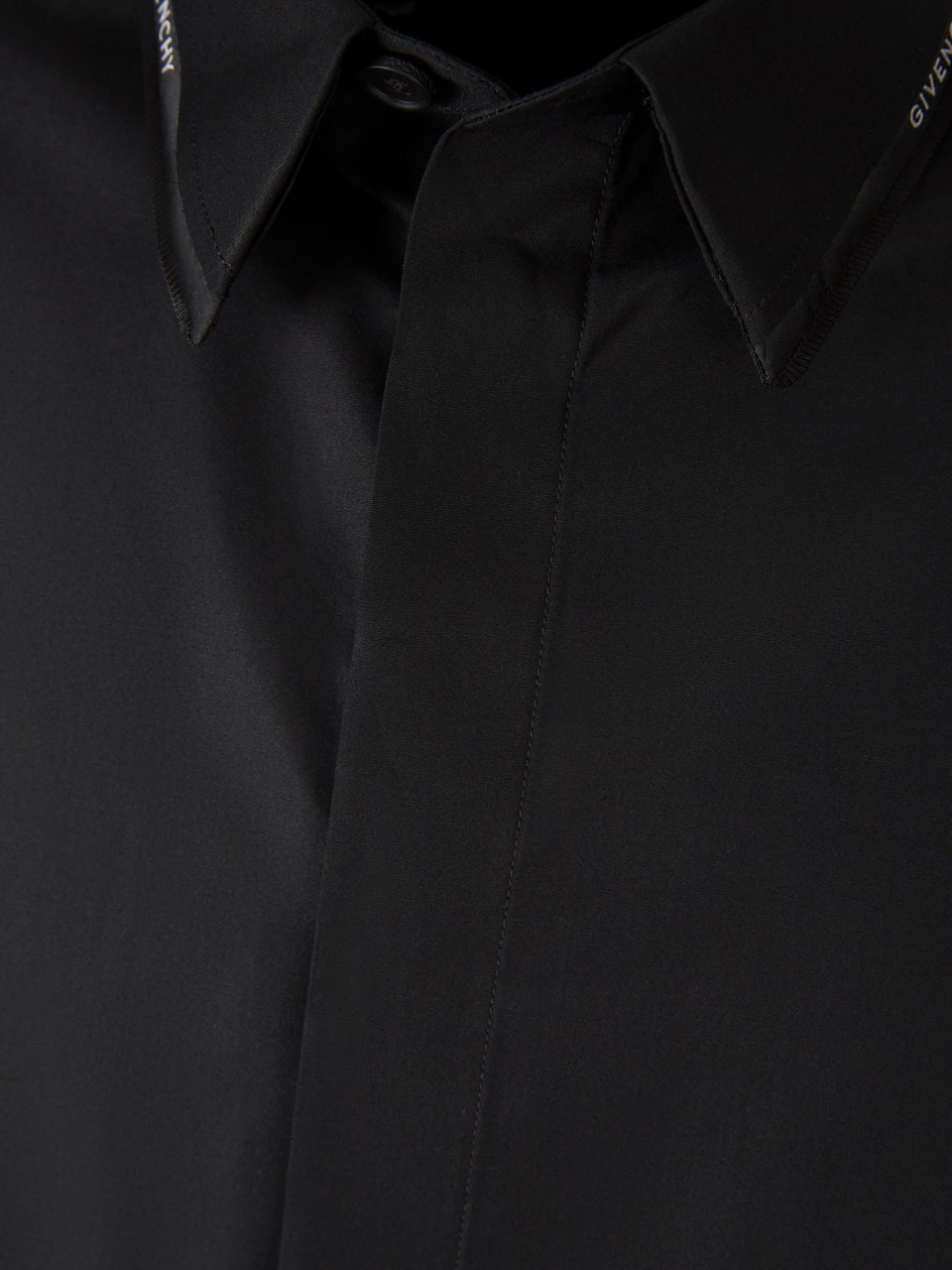 Givenchy Logo Detail Shirt Zwart