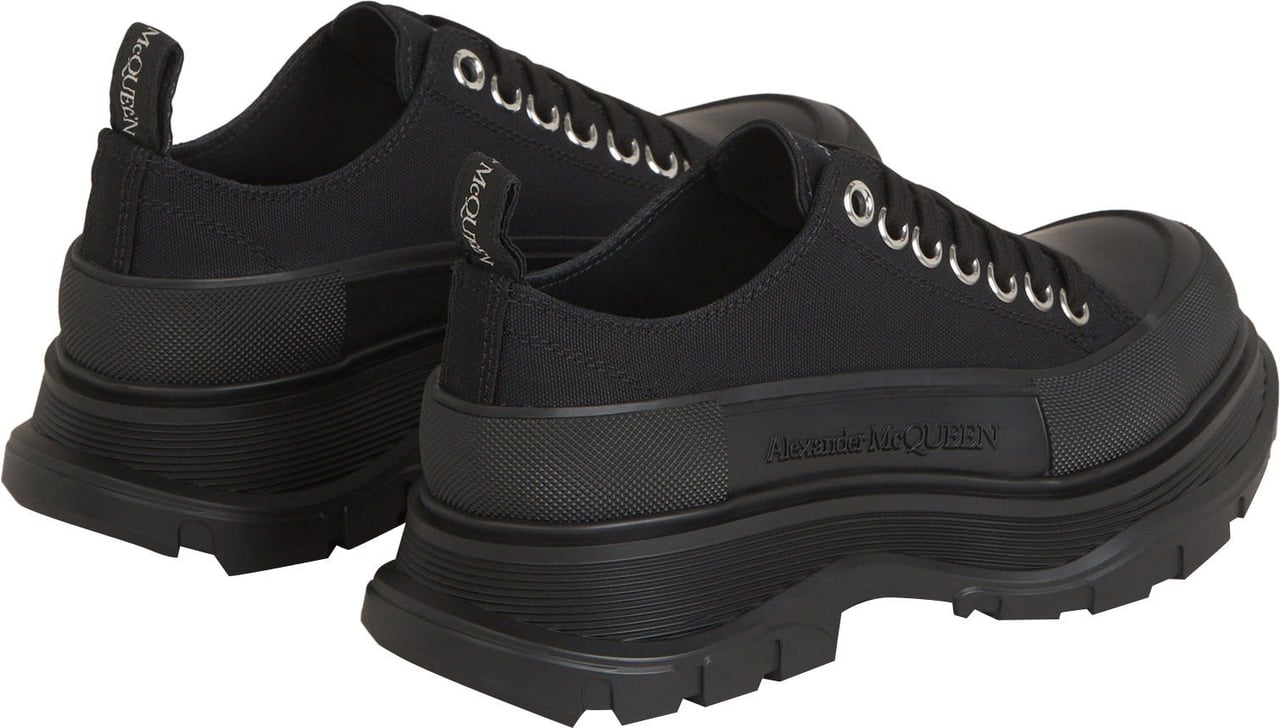 Alexander McQueen Tread Slick Sneakers Zwart