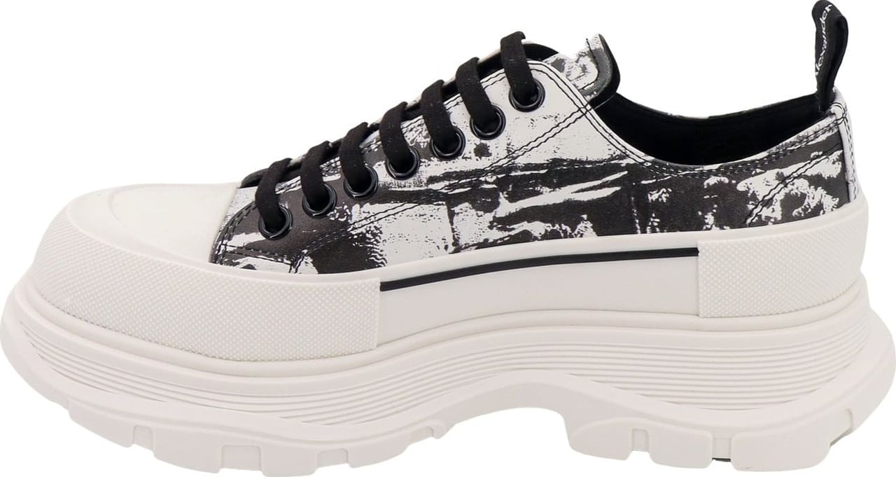 Alexander McQueen Leather sneakers with Fold print Wit