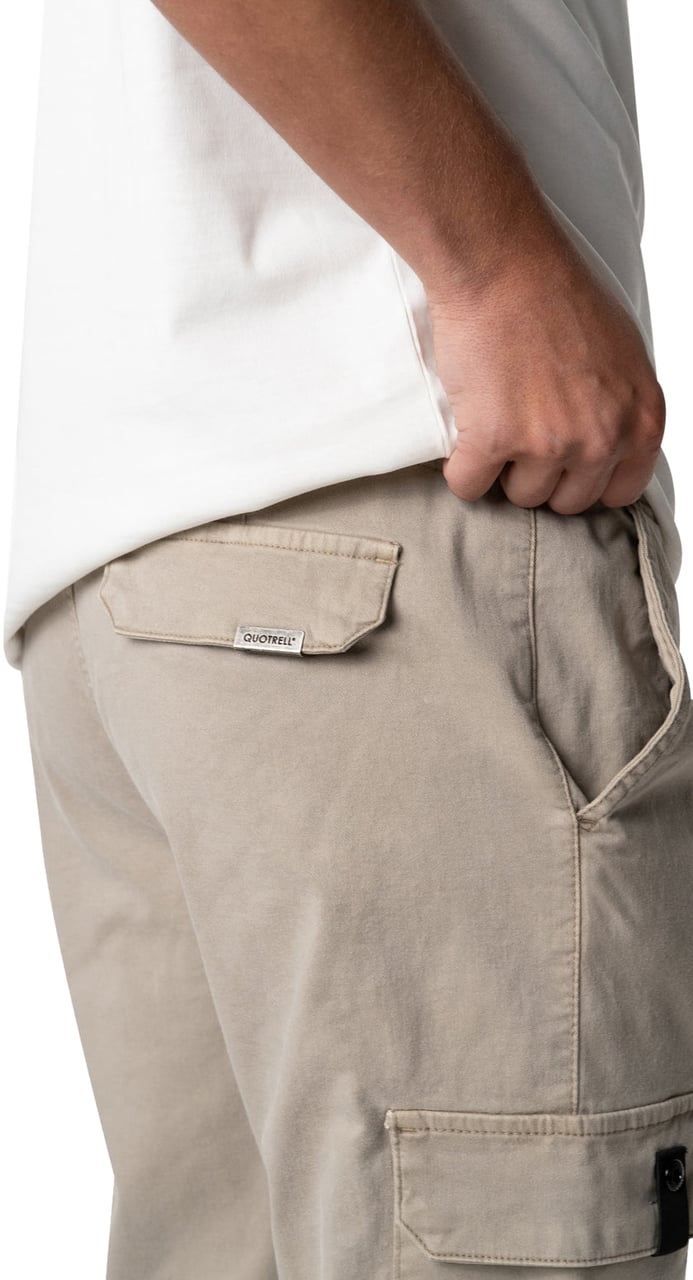 Quotrell Casablanca Cargo Pants | Sand/black Beige