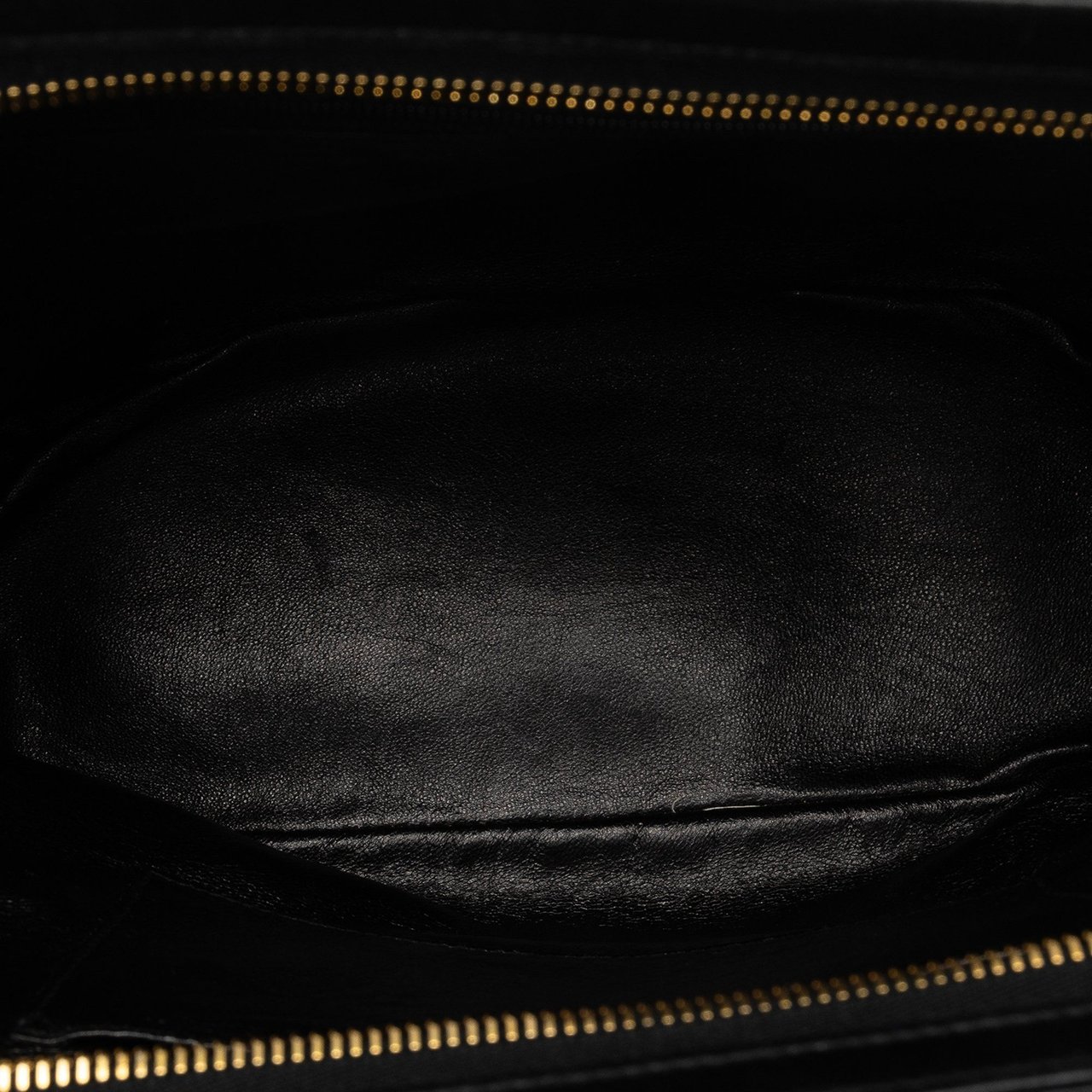 Chanel Matelasse Lambskin Leather Shoulder Bag Zwart