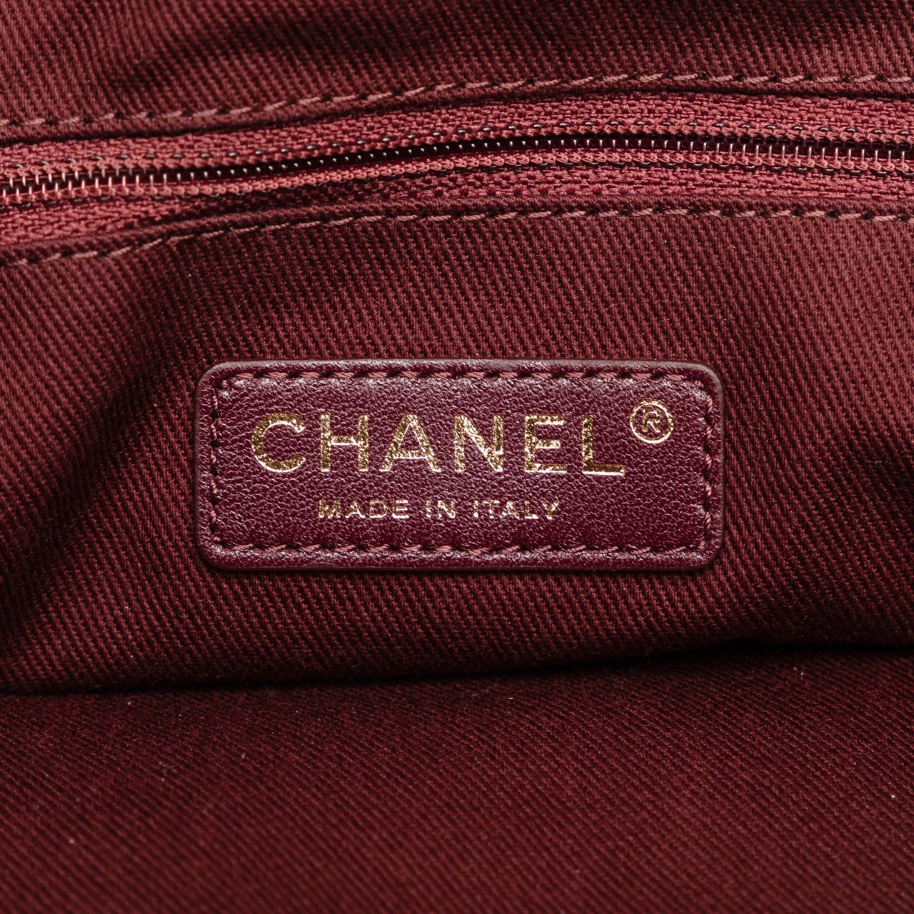 Chanel Medium Soft Elegance Tote Rood