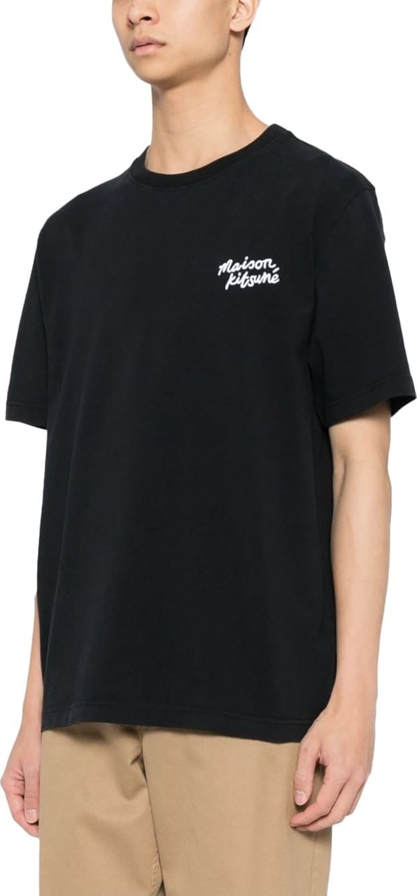 Maison Kitsuné t shirt en coton a logo handwriting Zwart