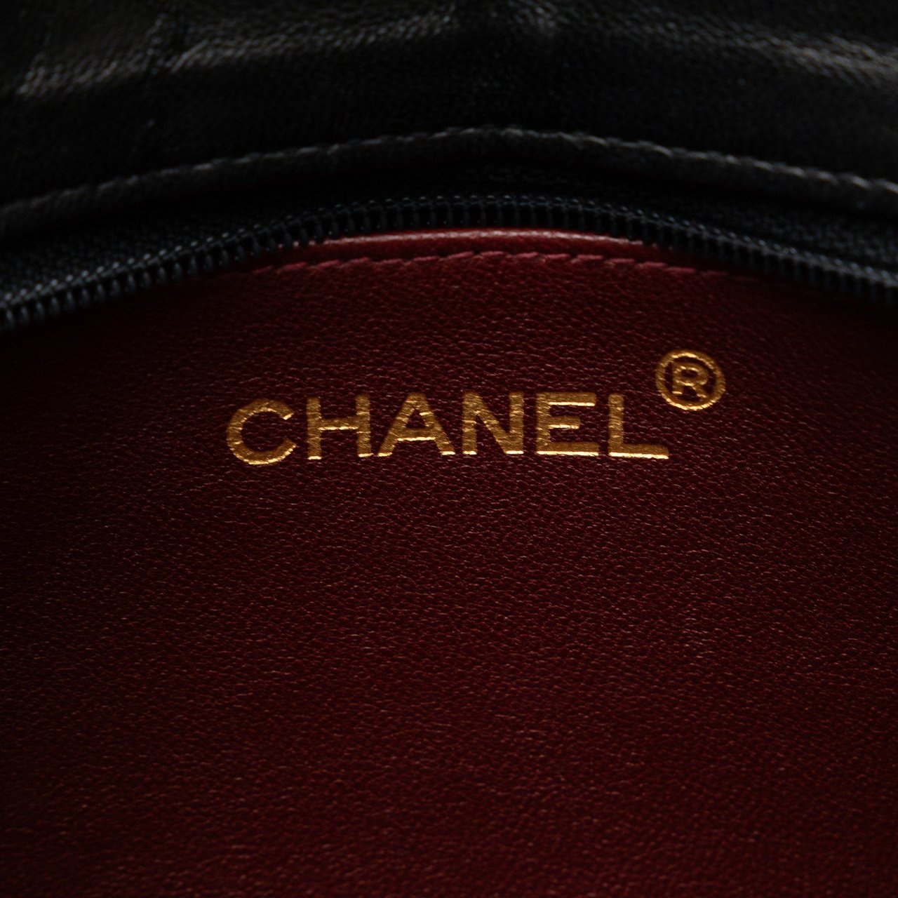 Chanel Quilted Lambskin Chain Shoulder Bag Zwart