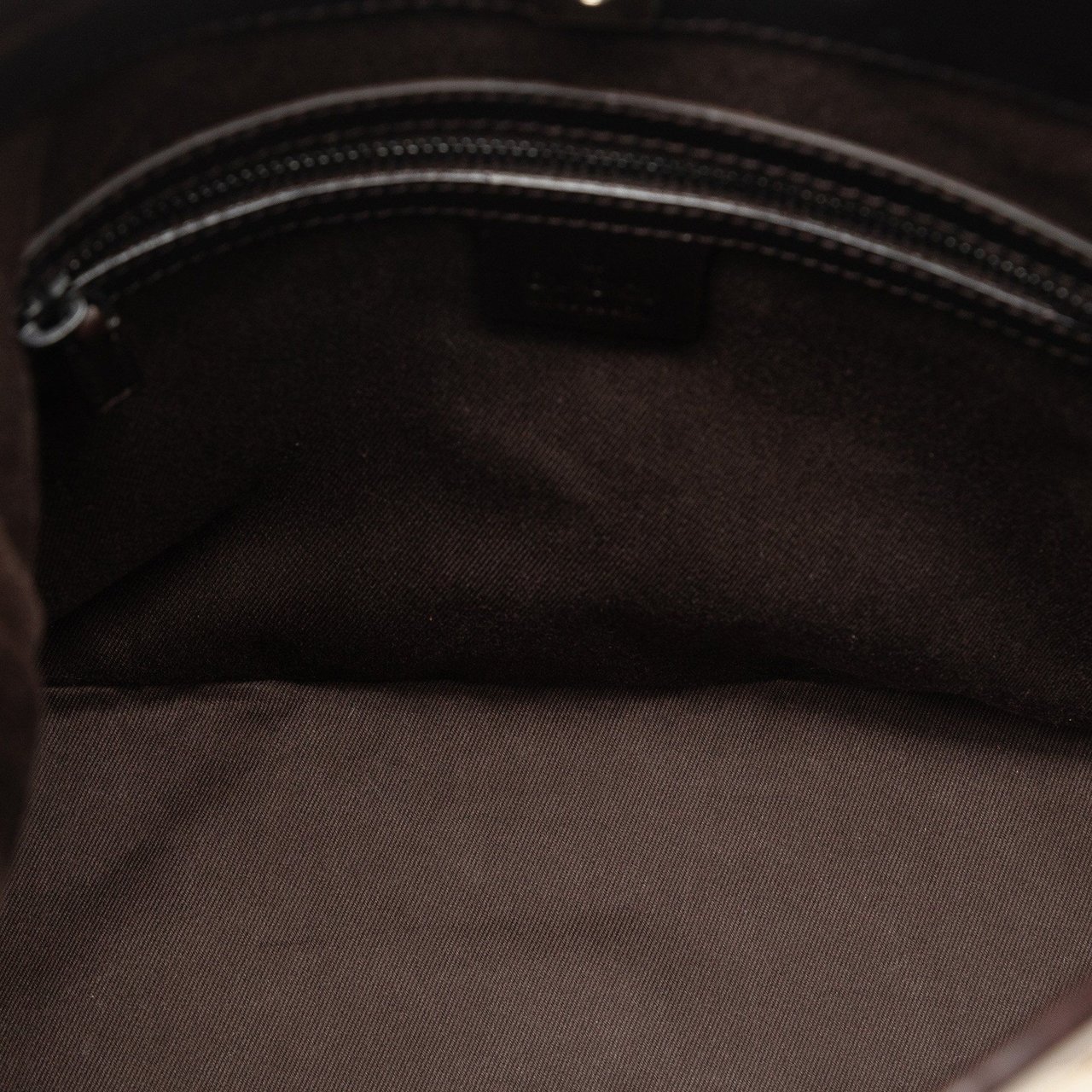 Gucci GG Canvas Shoulder Bag Bruin