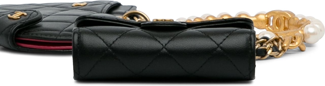 Chanel Pearl Crown CC Wristlet Multi Pouches Zwart