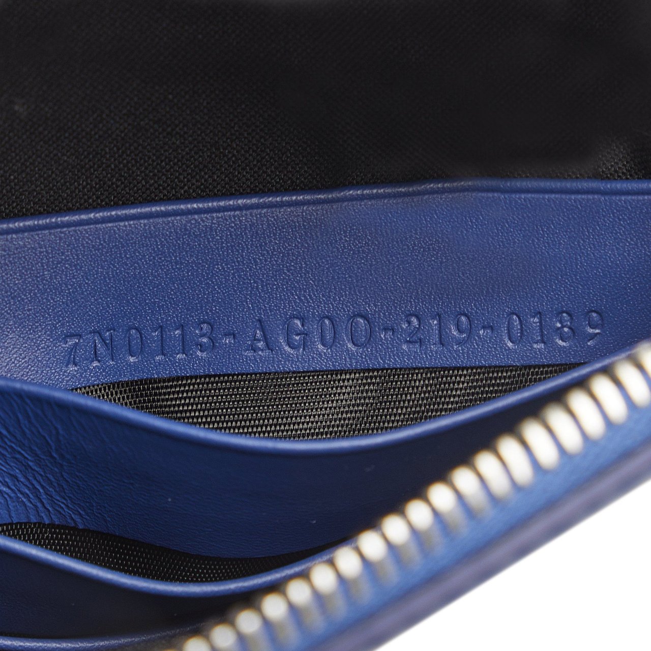 Fendi Baguette Leather Zip Clutch Bag Blauw