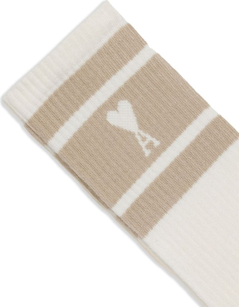 AMI Paris chaussettes rayees a logo intarsia 2 Beige